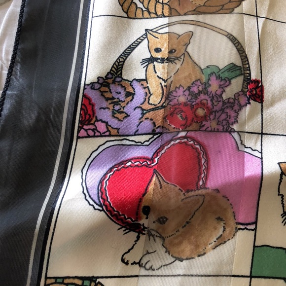 polyester Cat themed silky scarf - Picture 5 of 9